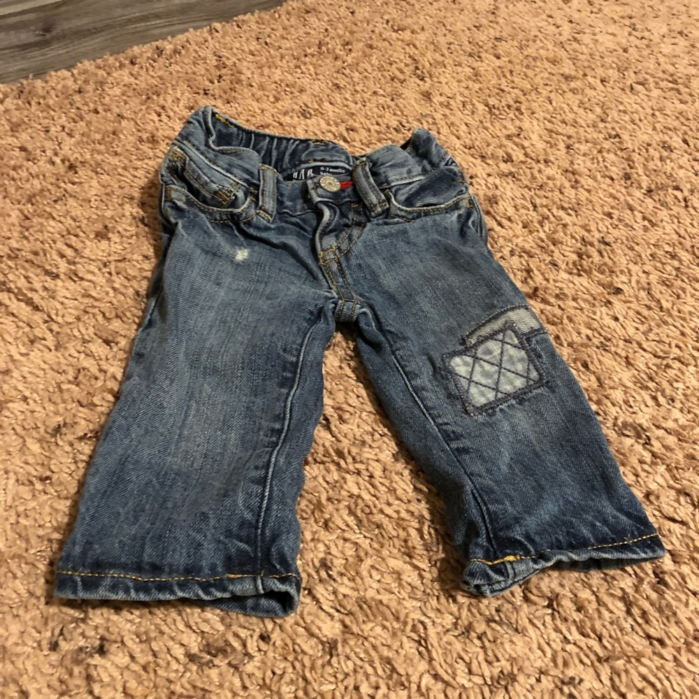 Baby GAP distressed jeans - 0-3